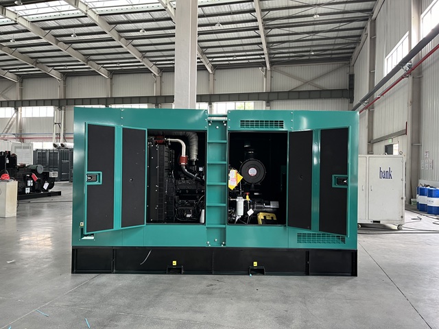 400KW康明斯靜音式柴油發(fā)電機組：高效靜音，穩(wěn)定可靠的電力守護(hù)者